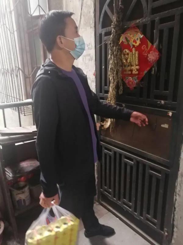 贫困山区手拉手,社区一对一帮扶贫困户