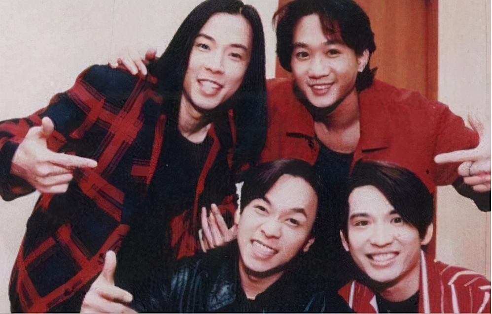 如果黄家驹还在黄贯中会过得怎样,黄家驹死的时候黄贯中有没有哭