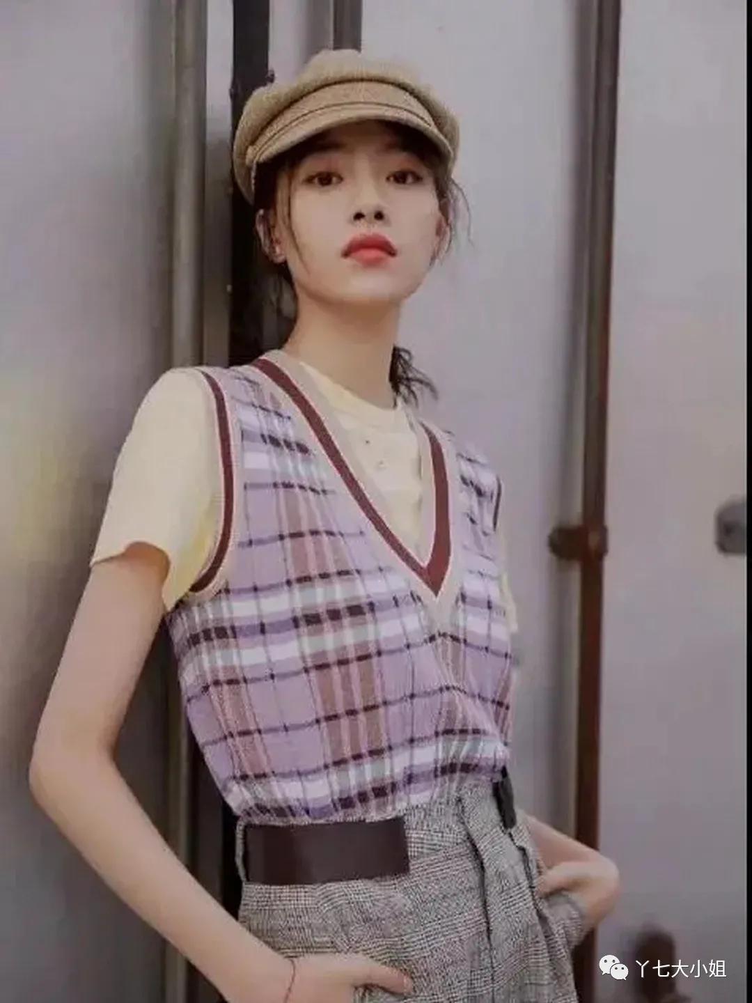 夏季衬衫和t恤叠穿方法,学t恤叠穿混搭法