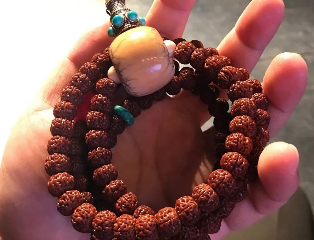 金刚菩提手串黑了怎么办,金刚菩提上油黑了怎么处理