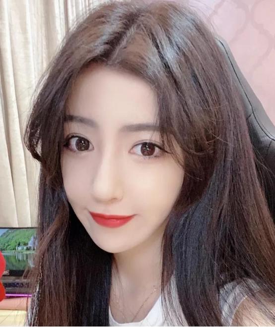 小团团和呆妹双排,小团团偷塔视频