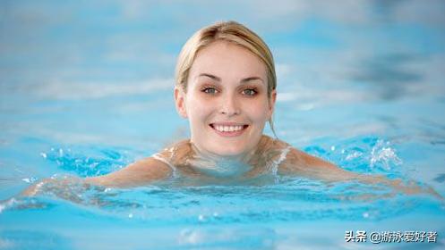 游泳呼吸换气技巧,游泳蹬壁翻转呼吸