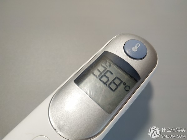 电子测温枪与腋下温度计哪个准确,红外线温度计和耳枪温度计哪个准