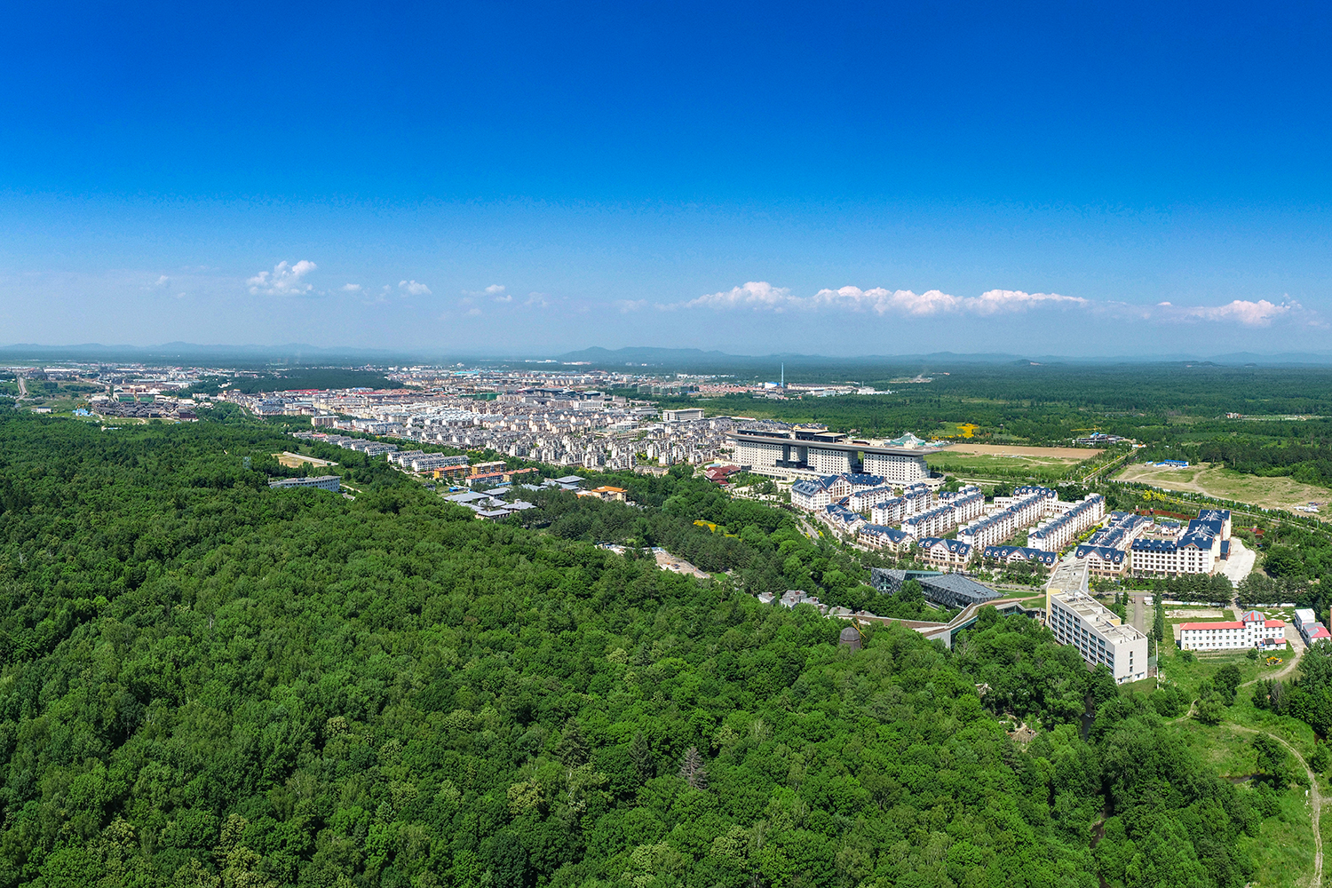 航拍长白山天池视频,长白山天池航拍全景视频