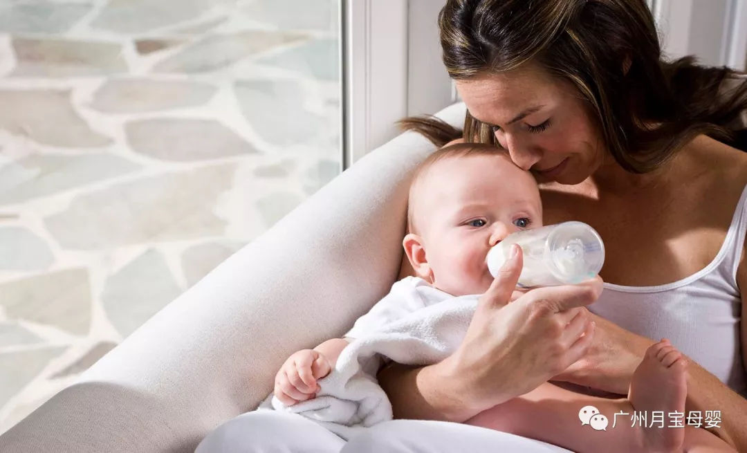 剖腹产后月嫂如何下奶,产后奶少月嫂教你如何追奶