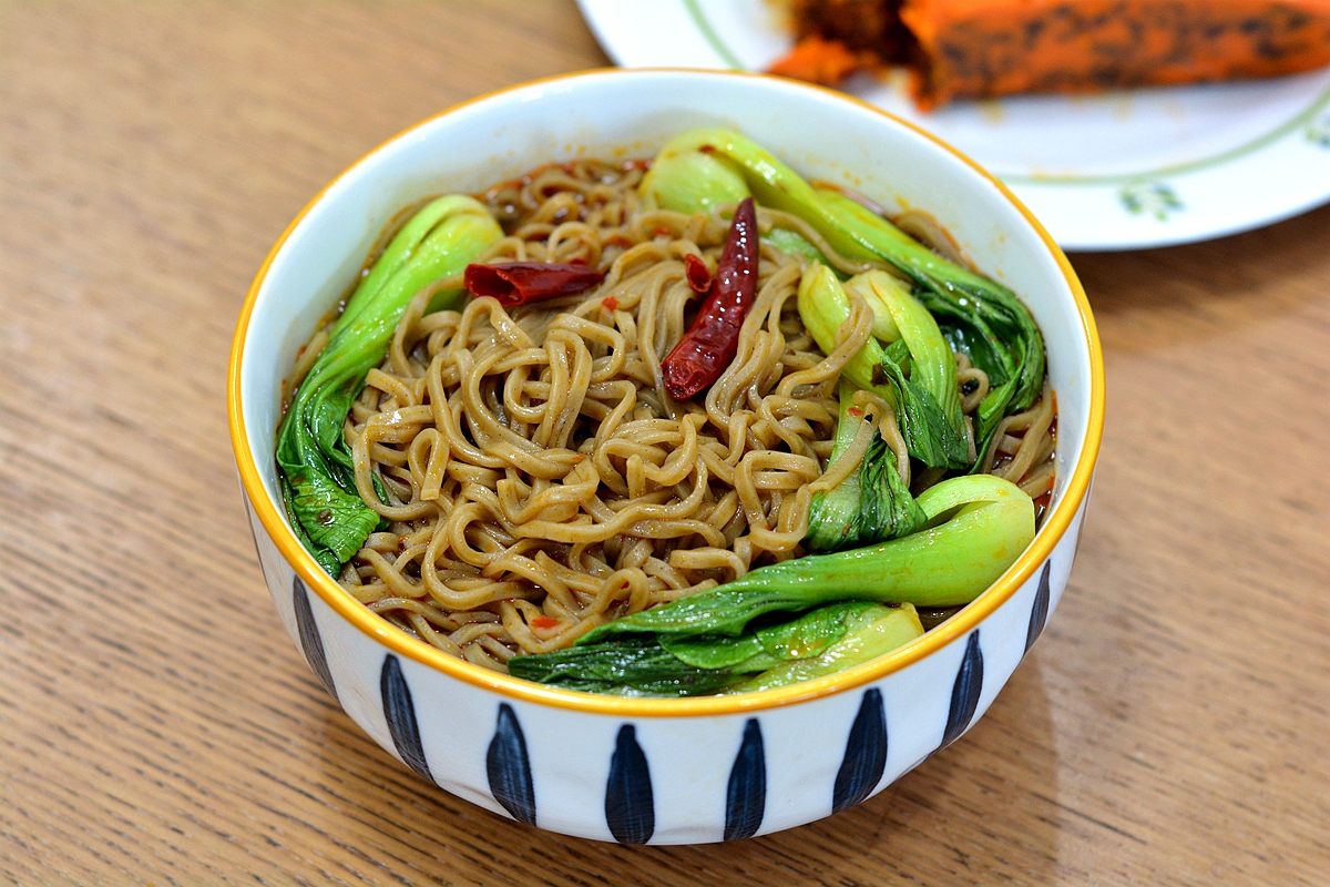 牛油火锅底料最佳吃法,麻辣火锅底料煮面条