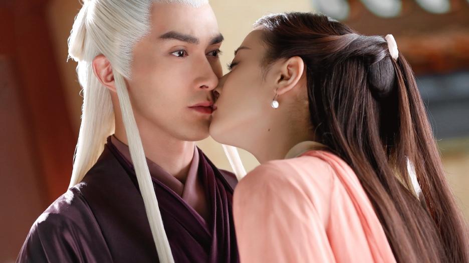 三生三世枕上书：许你十里桃花，也要许你半倾天下