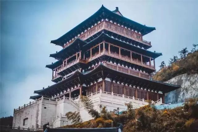 杭州西湖美景跟古诗里的一样迷人,杭州灵隐寺烟雨江南