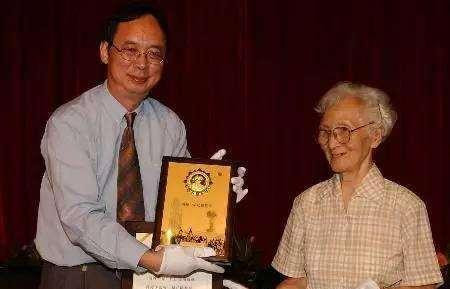 两弹一星功勋科学家的妻子,两弹一星功勋科学家与妻子