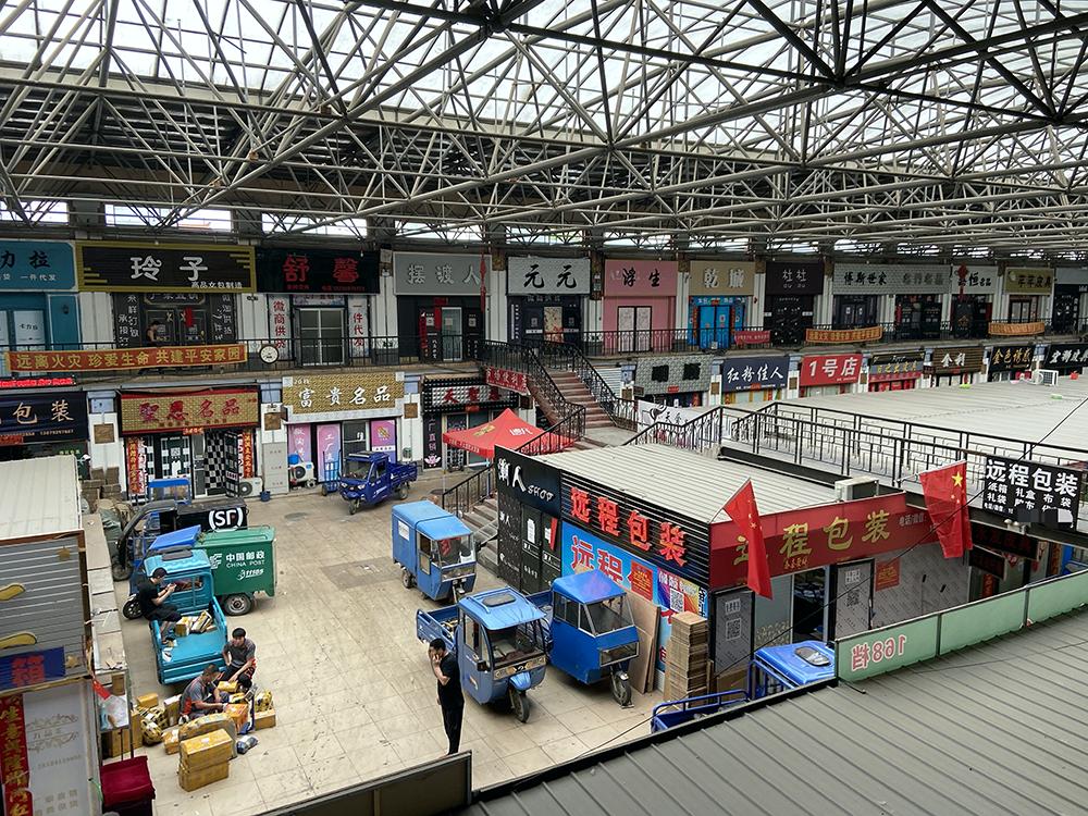 名牌包包假包抓获,广州制假售假包包