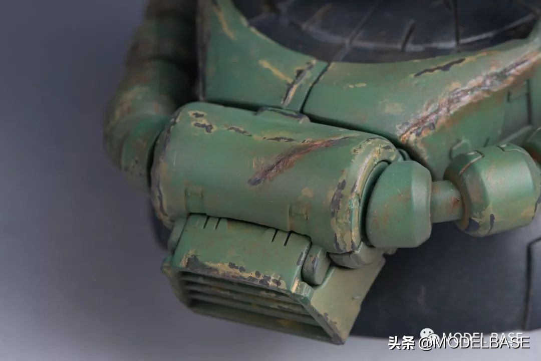 扎古扭蛋头组装,万代蓝标扎古和红标扎古