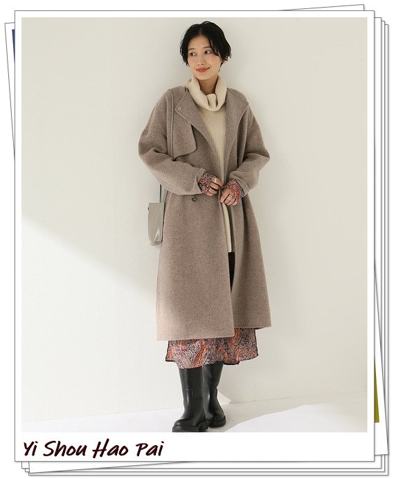 实用经典的早秋风衣穿搭示范,当你有一个黑风衣该怎么穿搭