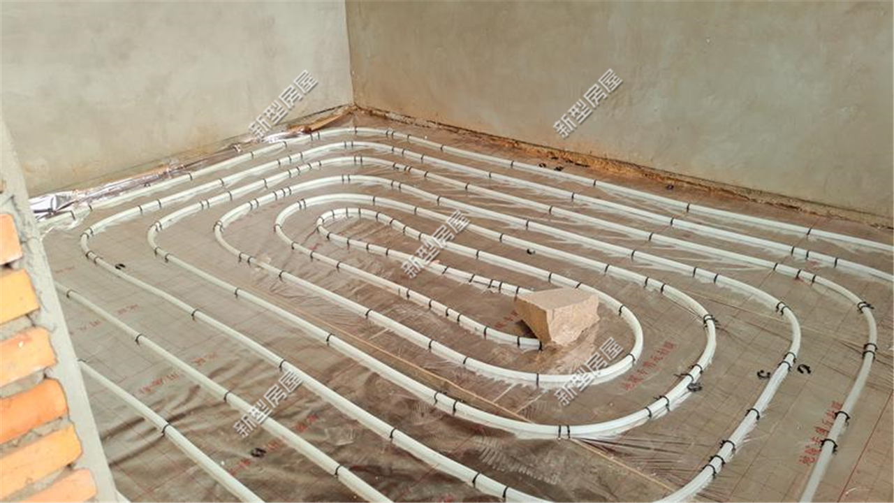 地暖上面铺木地板好还是瓷砖好,地暖铺好后先回填还是做防水