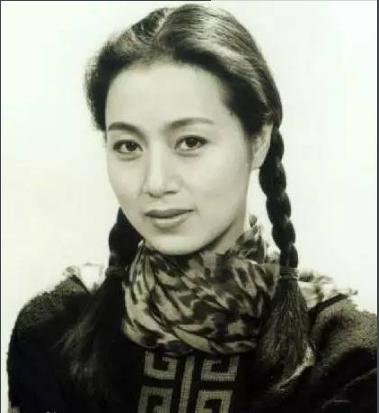 易中天评价余秋雨,余秋雨深度分析