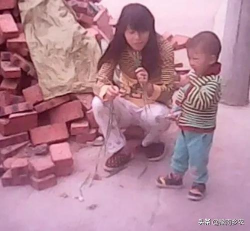 我，为侄子终身未嫁给他买房，侄媳把我赶出家门后为何又接我回去