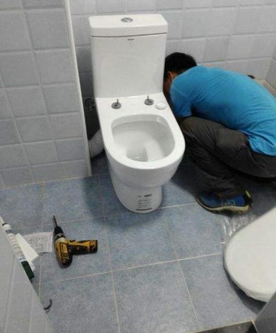 马桶漏水该找谁,马桶漏水找谁