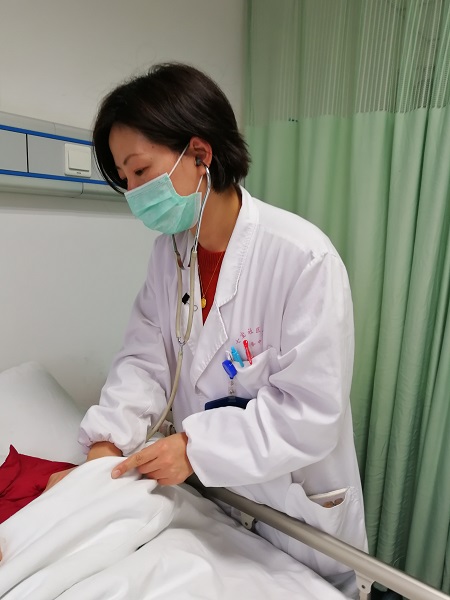 儿童高烧不退医生外出救援,不明原因高烧武汉儿童医院