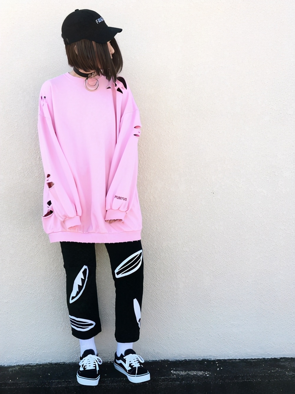 运动衫潮服搭配,宽松款运动衫怎么搭配衣服