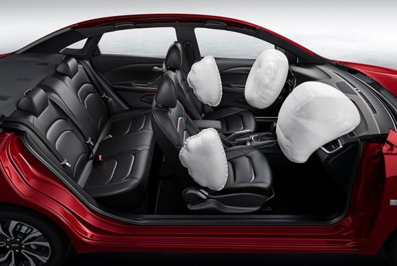 科鲁泽与卡罗拉的路线之争：追啊追啊，是谁的骄傲放纵