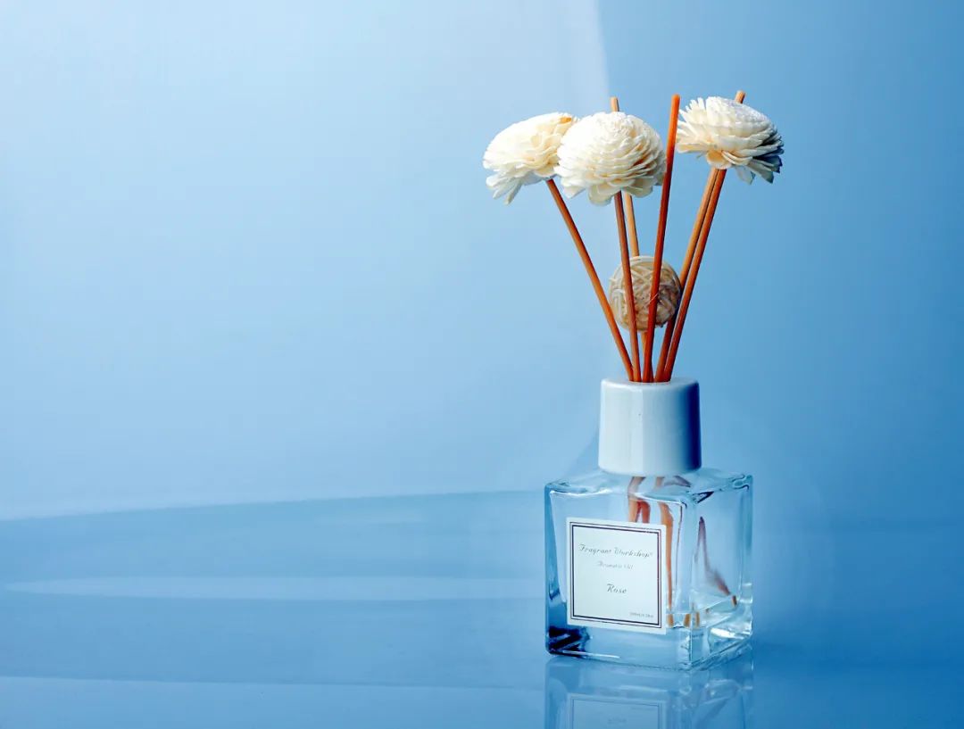 喷香水的喷英文,喷香水的英文怎么说