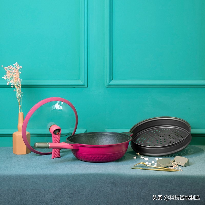 没有一口好锅，如何展现我大厨的手艺，七层昂贵涂层就为一口好锅