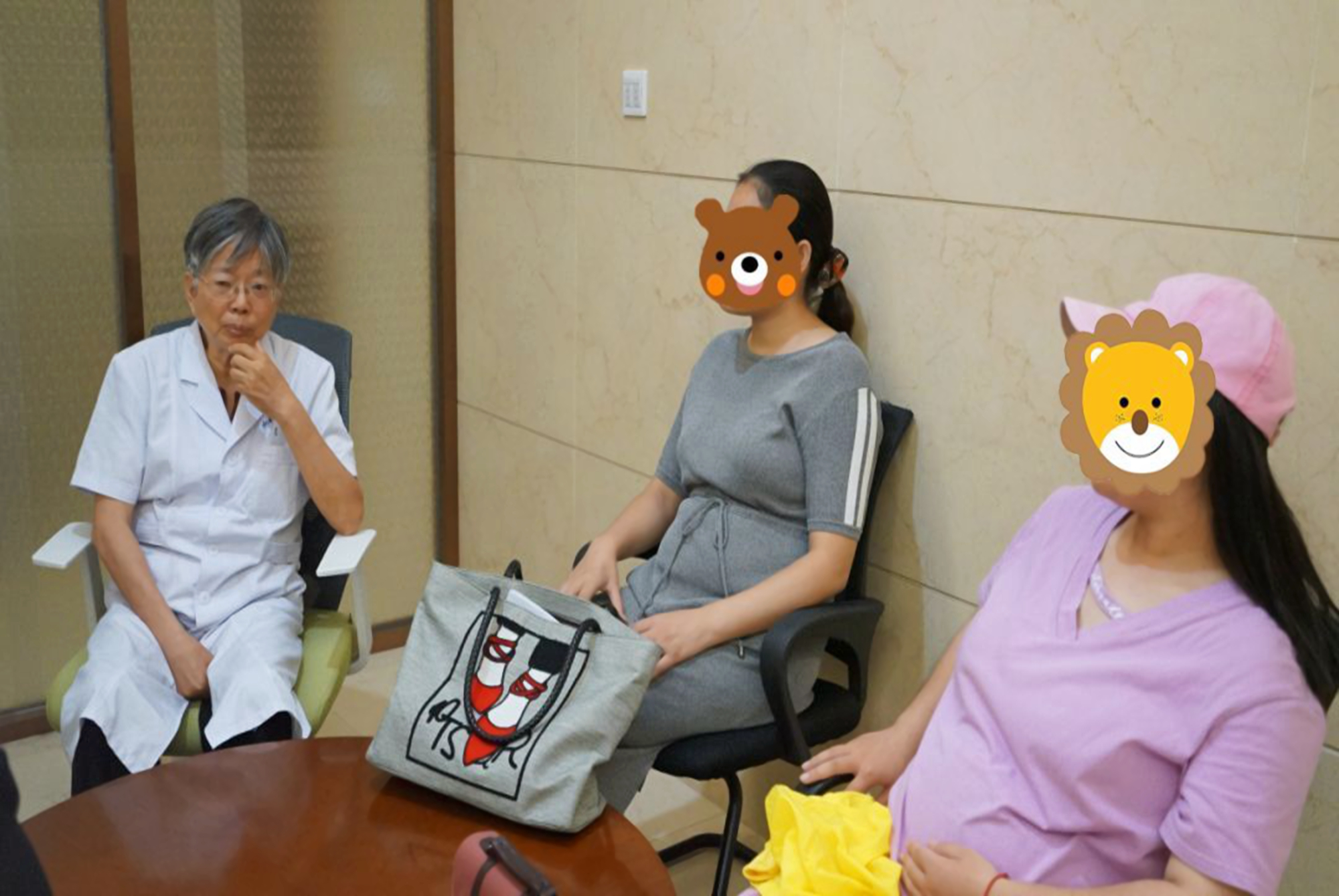 看不惯婆婆对她闺女好怎么办,看不惯婆婆照顾姑姑的孩子