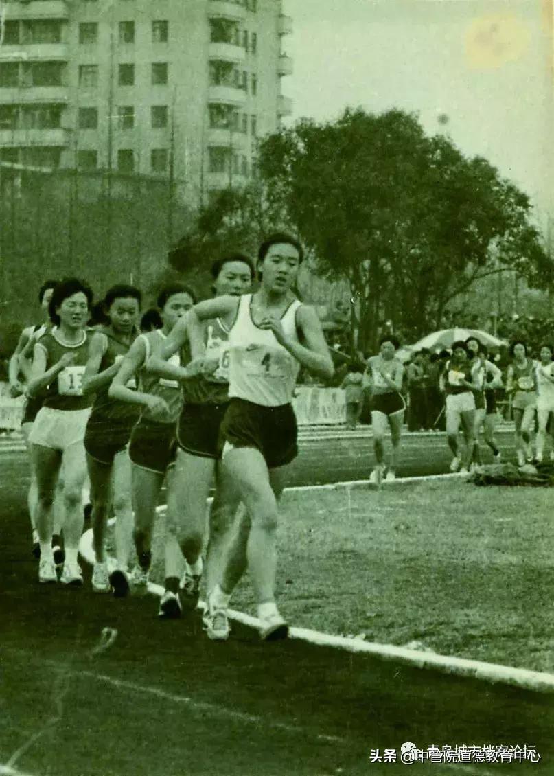 老青岛17中学,青岛十七中曾经的辉煌