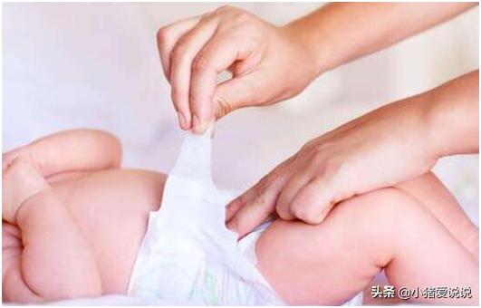 如何正确换纸尿裤方式,教你正确换纸尿裤的方法
