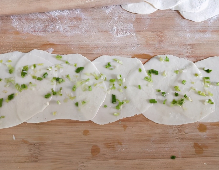 包饺子剩余的饺子皮怎么做,包剩下的饺子皮可以怎么做才好吃