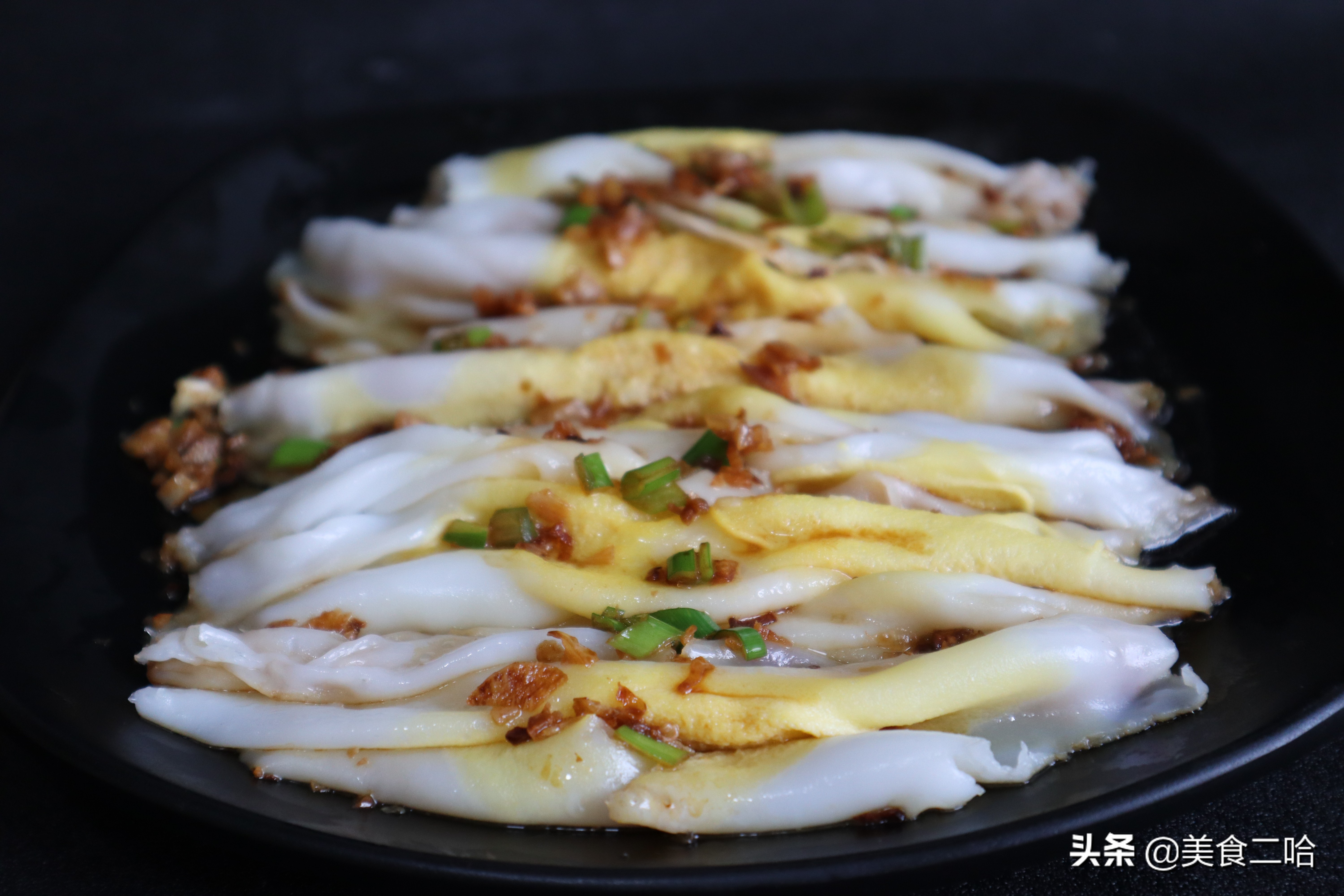 在家就可以吃上美味又健康肠粉,想吃肠粉不用买自己用小方法做