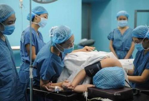 生二胎比一胎疼太多了,生二胎的妈妈感受