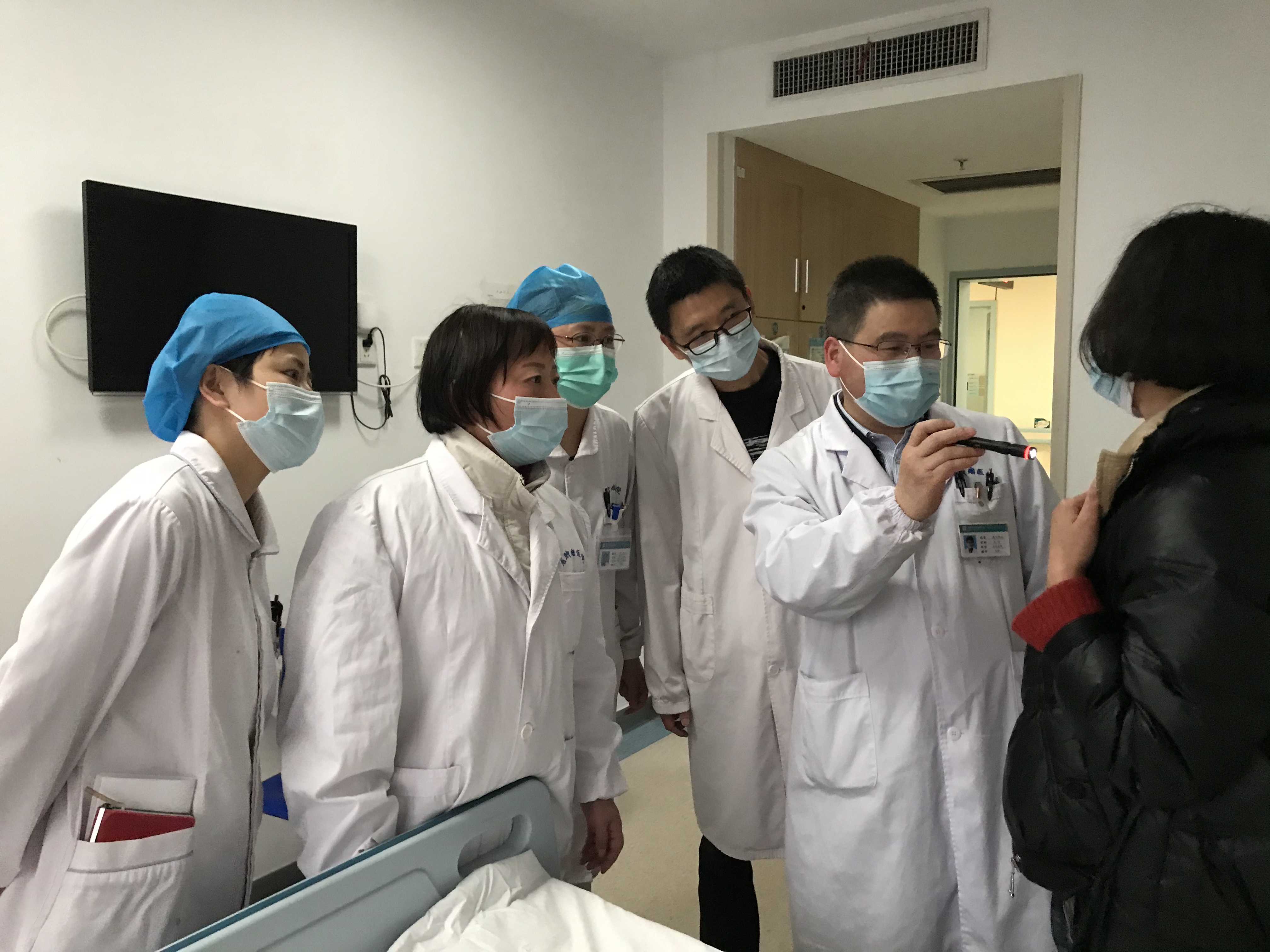 热心公益，她帮助无喉患者重获“新声”！癌症复发，医护团队成为她坚强后盾