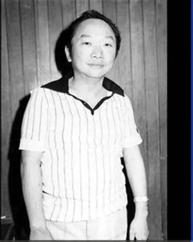 古龙书籍天涯明月刀简介,古龙的抚养费是多少