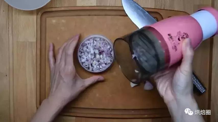 超好吃的广式萝卜糕附教程,现成萝卜糕怎么煎