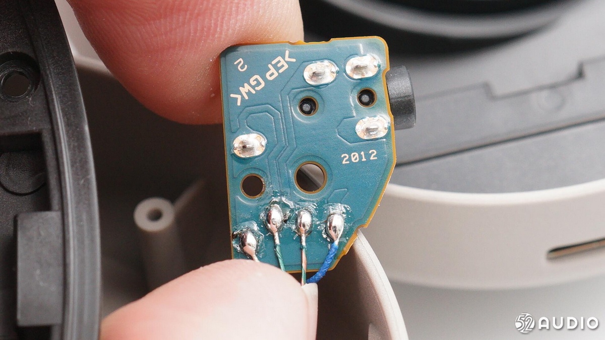 索尼耳机wh1000xm4拆卸视频,索尼wh-1000xm4全球购