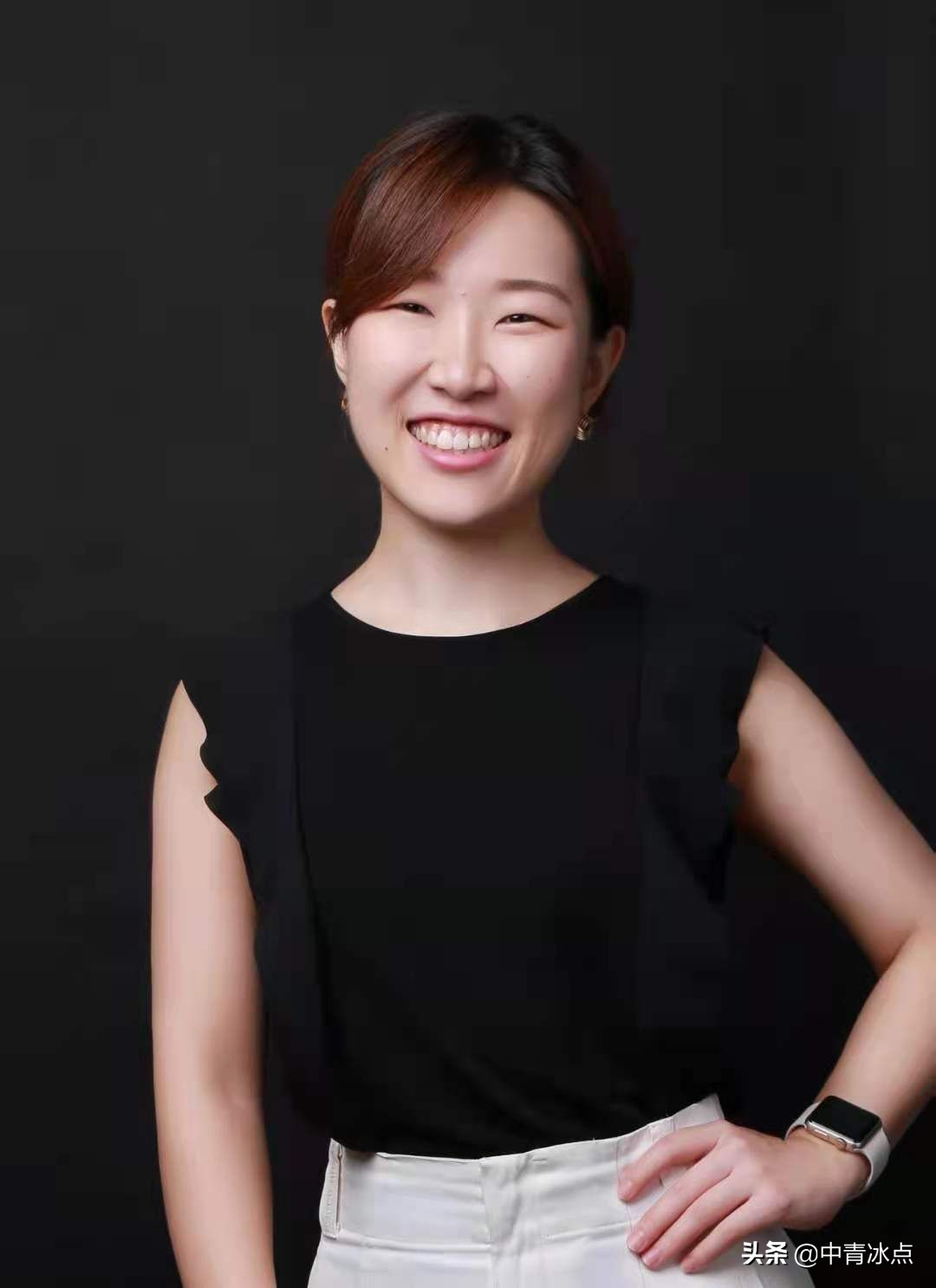 她出身名校,留学归来进入投行,5年后裸辞,全国游走,拜访好友,寻找三十而立,立什么的答案