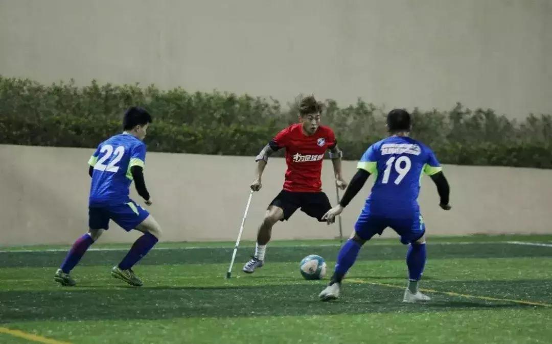 单腿都被截肢后可以用假肢吗,单腿截肢后又双腿截肢