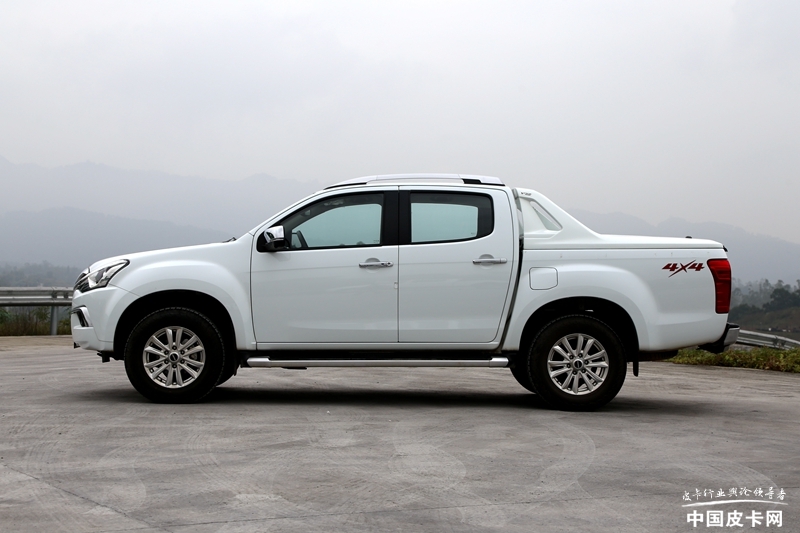 纳瓦拉dmax,纳瓦拉和d-max对比