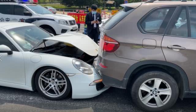 保时捷被撞修了5万合理吗,保时捷被撞自己修