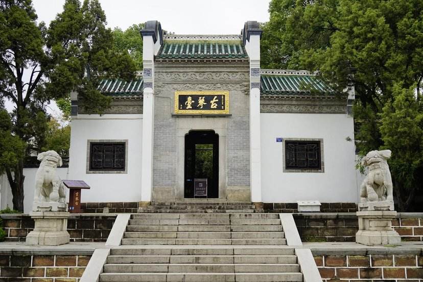 中国最完美的省会城市,我国最特殊的省会城市