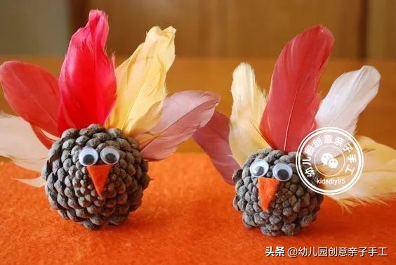 松果手工火鸡教程,感恩节小火鸡手工