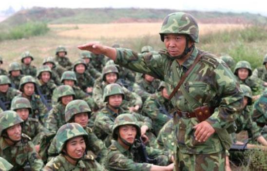 部队营长转业就是公务员吗,部队营长转业能安排什么工作