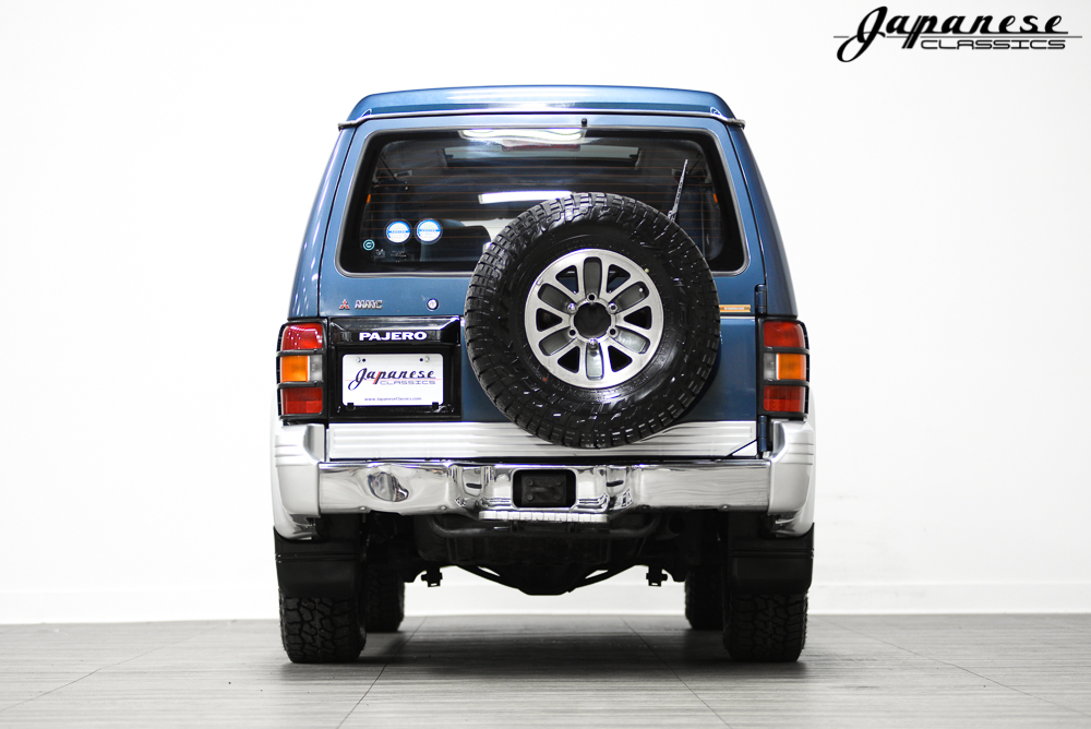 国外91年二手三菱帕杰罗标配电子悬挂20年前就能调整驾驶模式