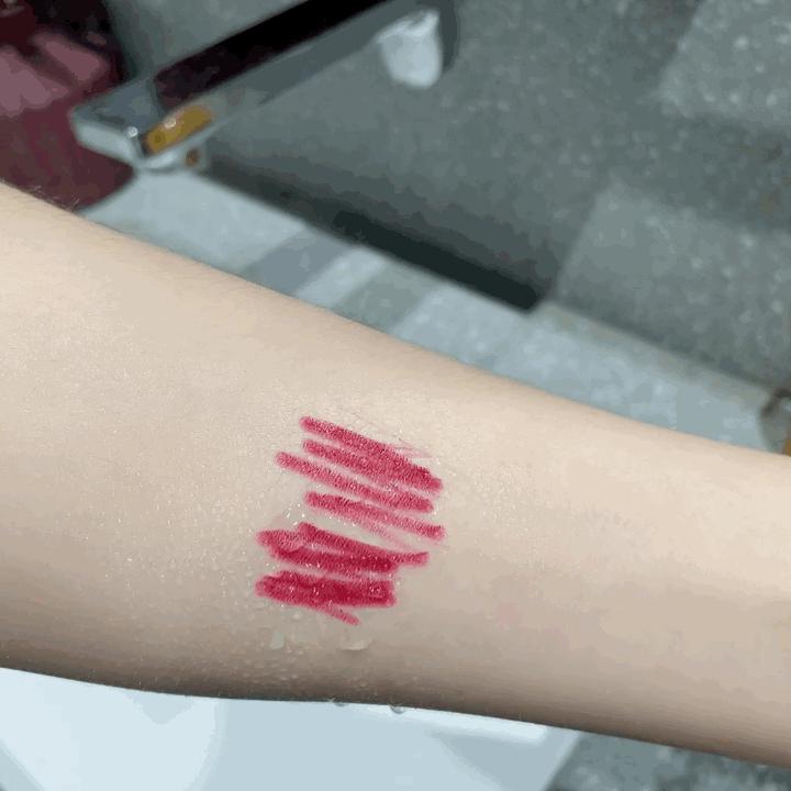 彩色眼线笔日常用法,什么牌子的彩色眼线笔好用