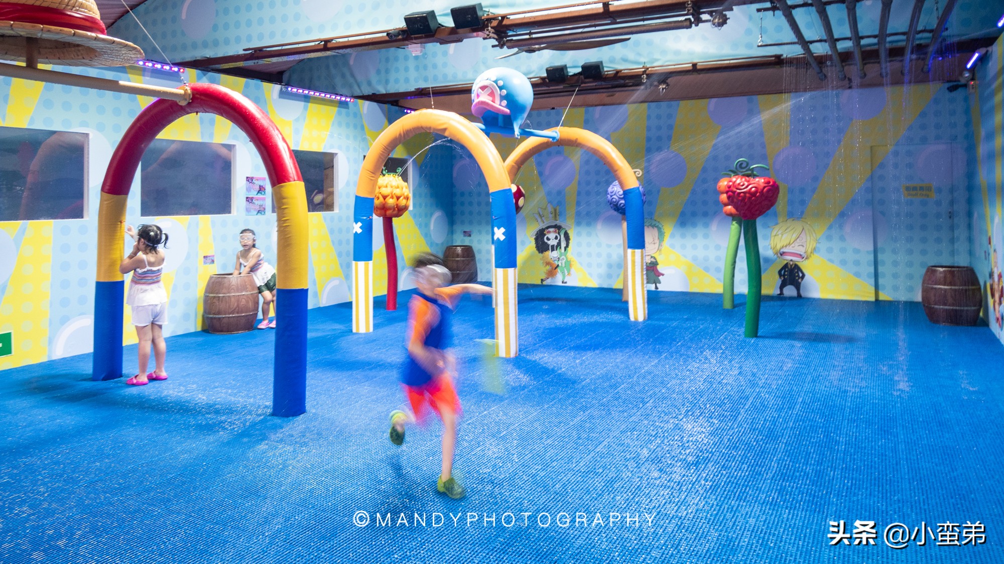 香港巡礼|是谁！敢拿水枪给20岁的海贼王庆生？