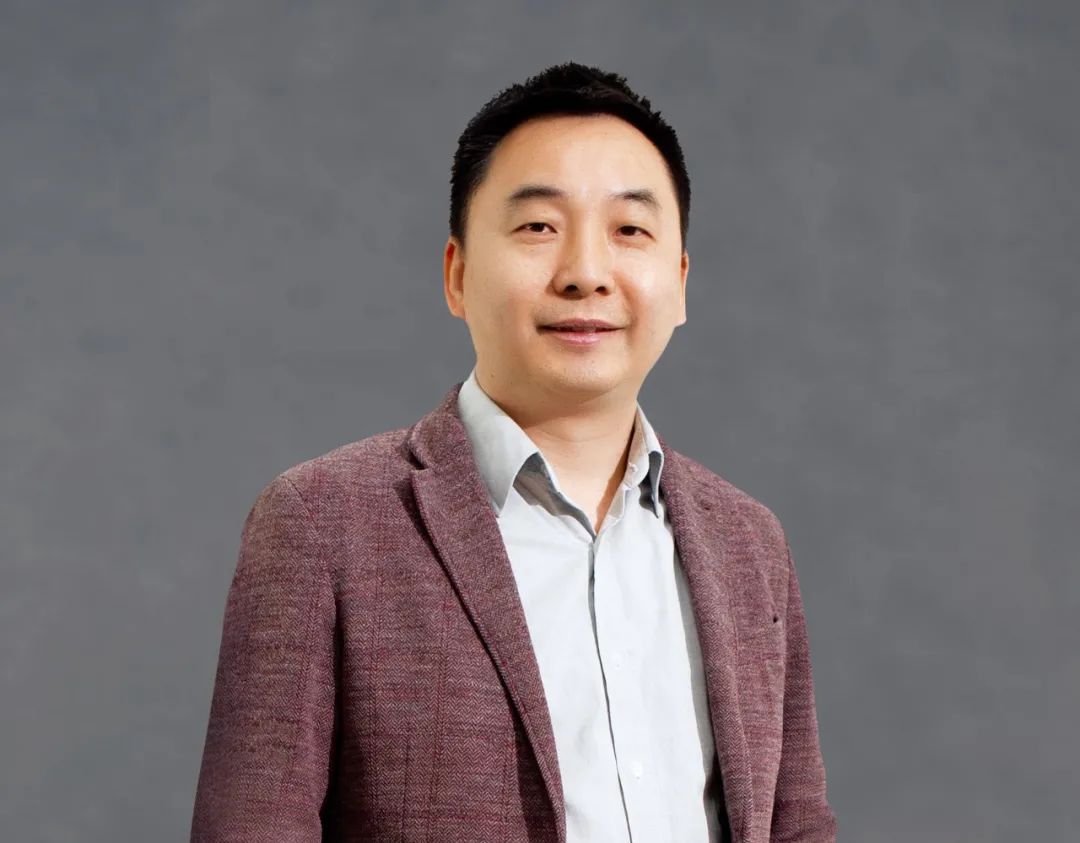 老爹东看西看，女儿扎根猪场，80后纷纷上位……这家千亿公司39年长青的“神”逻辑