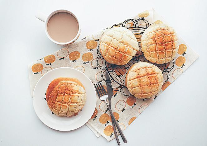 经典港式菠萝油挺肥挺香的 (港式菠萝油正宗做法)