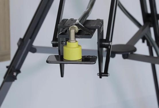 iphone11跌破三千,iphone11重摔不触摸