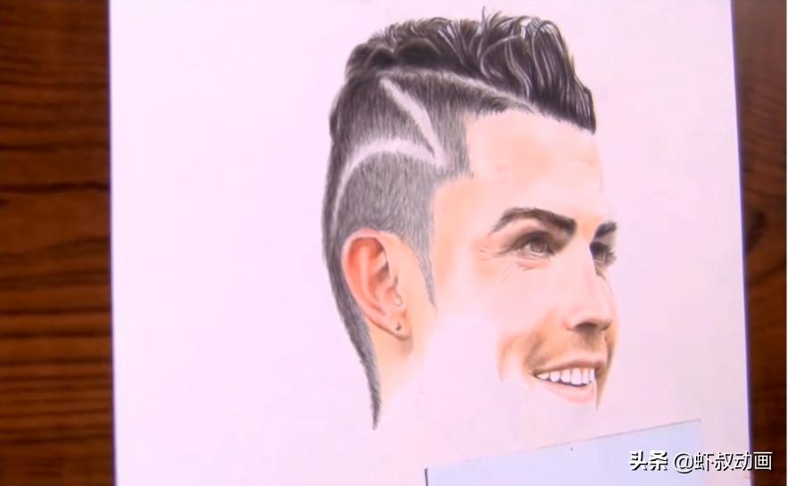 C罗铅笔画教程视频,c罗的素描画教程高级帅气