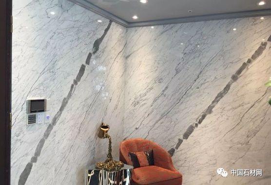 真是浪费，100多万的爵士白大理石装成这样，还好我不是业主